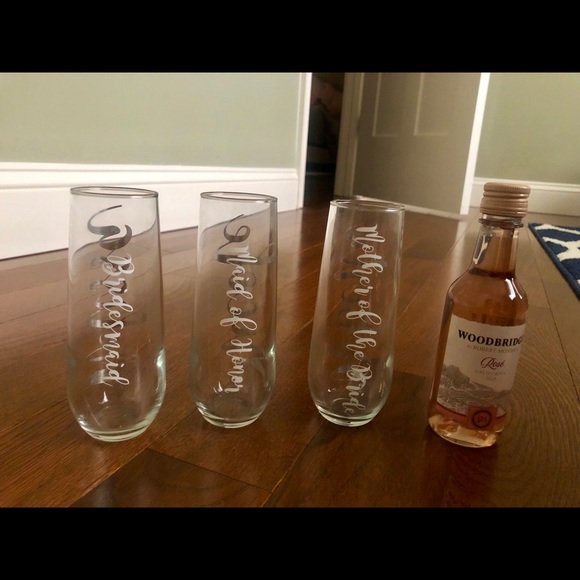 Custom clear champagne glasses - Picture 3 of 5